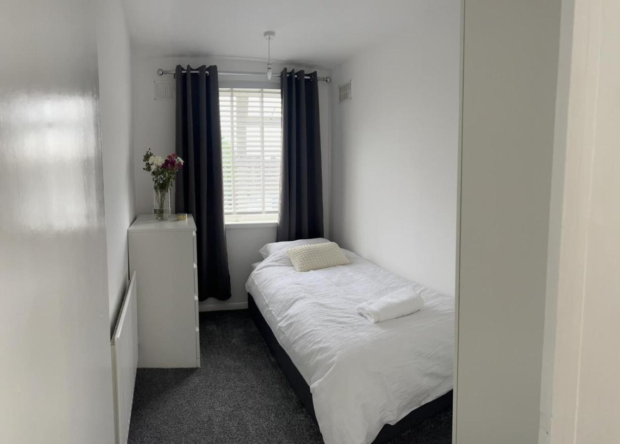 Crown Road Apartment Sittingbourne Exterior foto